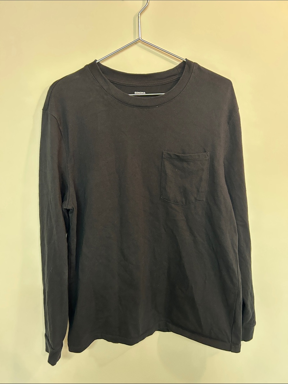 Sonoma Men’s Long-Sleeve Pocket Tee in Charcoal